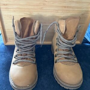 Hiking boots. Barely worn. Size 6.5 women’s